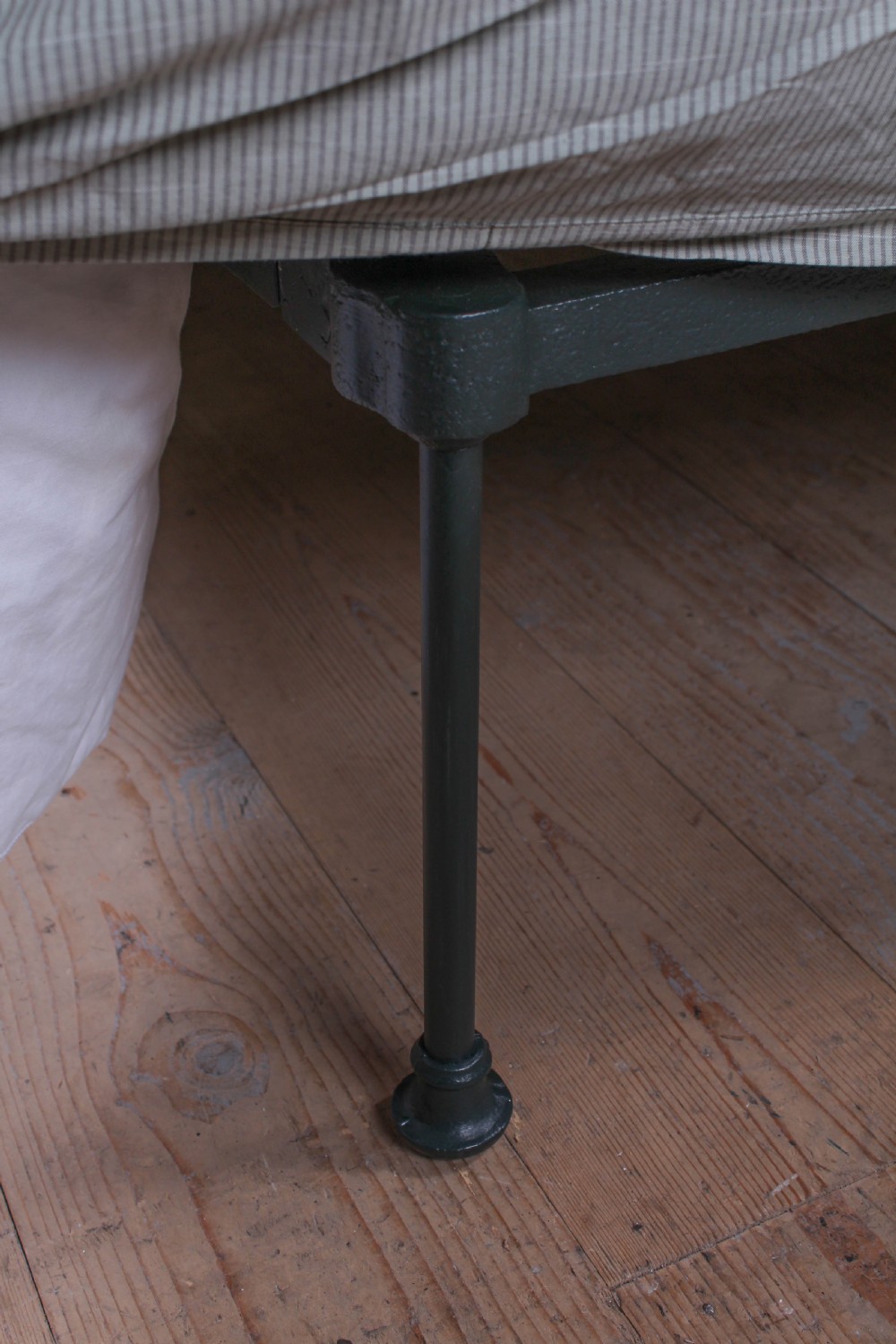 Lovely  Victorian iron and brass no end double bed  View V