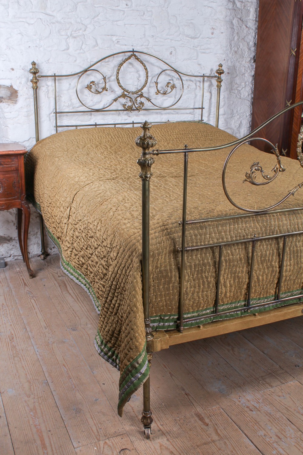 Beautiful rare  Winfield all brass king size bed View IV