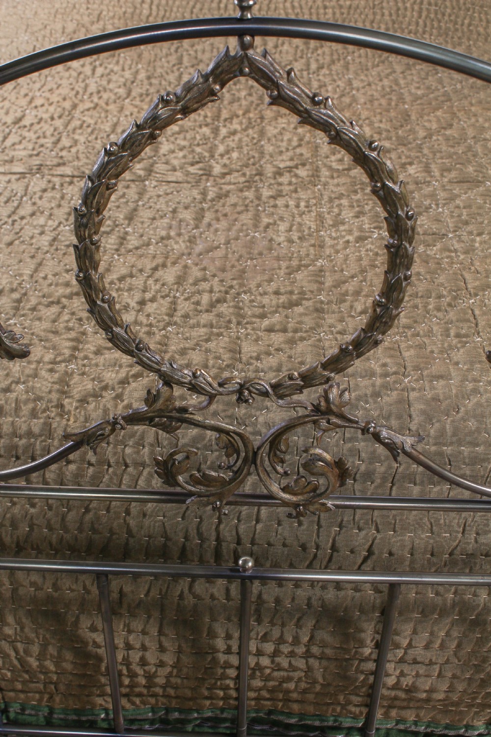Beautiful rare  Winfield all brass king size bed View VII