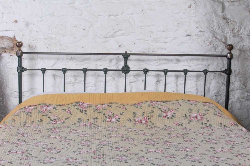 Classic Victorian 5ft brass and iron bed in dark green View II