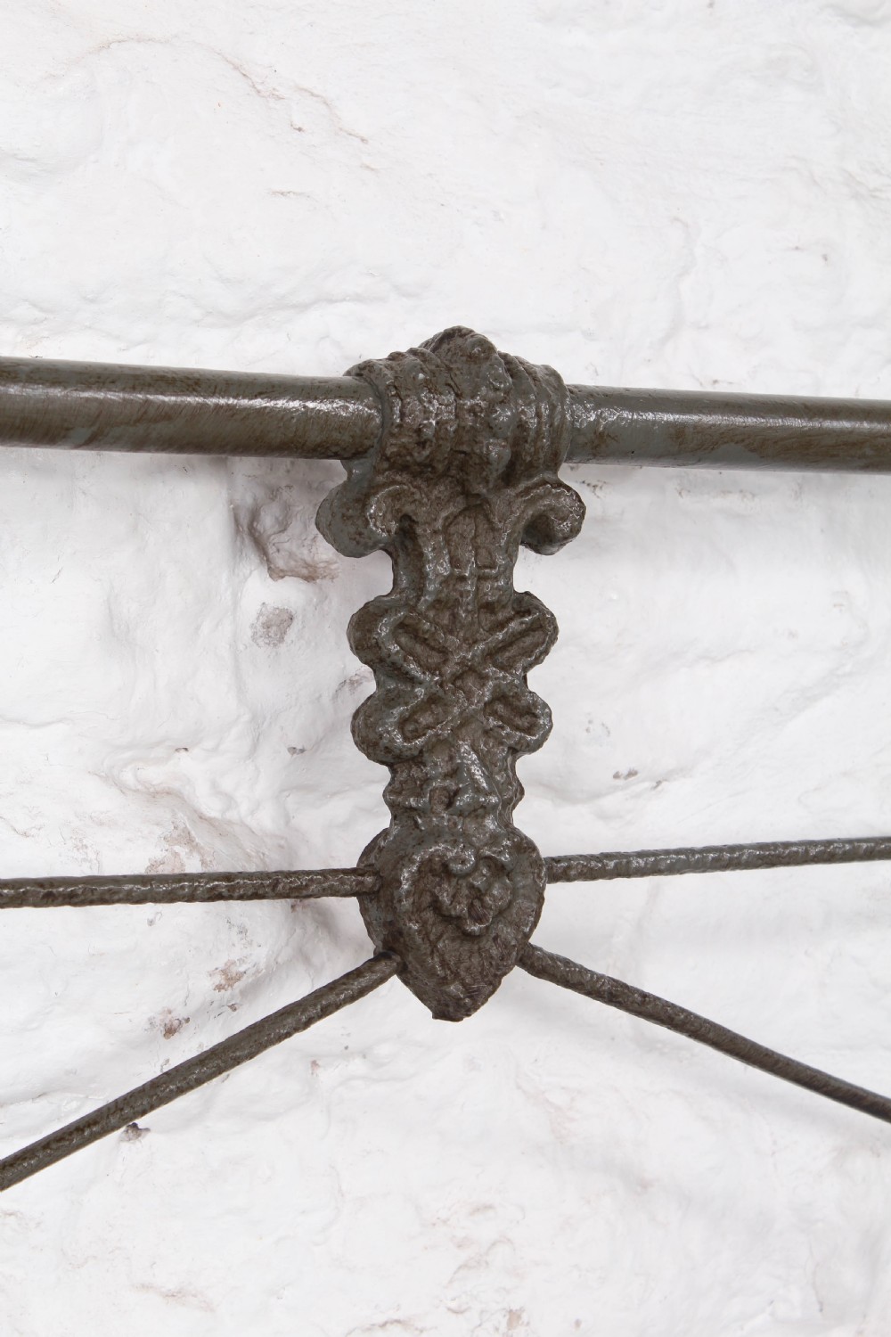 Aged all iron no end king size bed View V