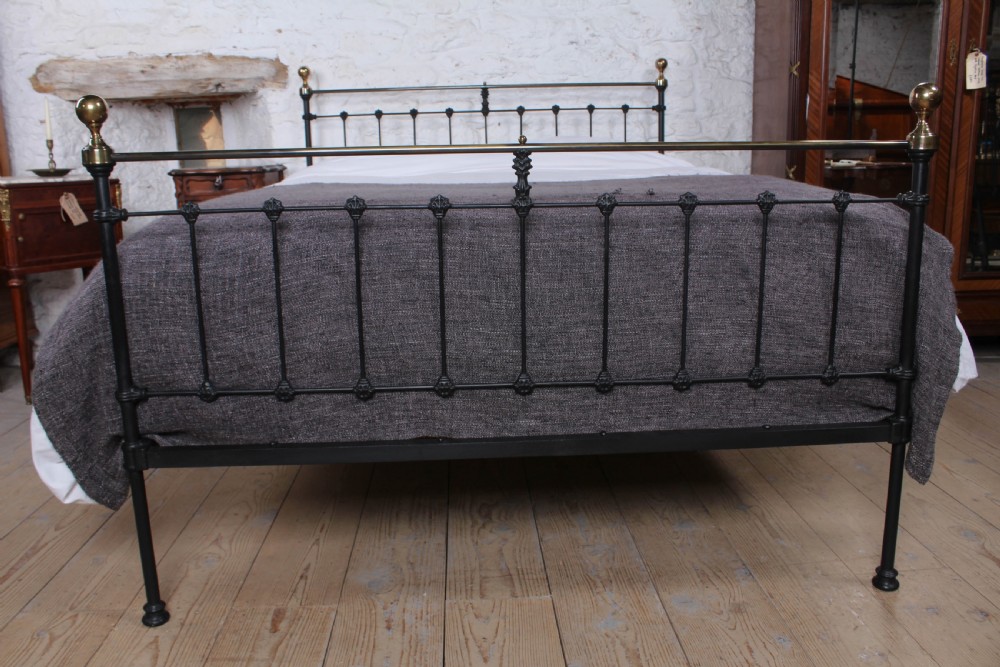 Classic Victorian 5Ft king size aged brass and black bed View VI
