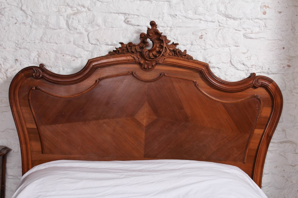 Lovely  quarter veneer Louis XV Style double bed View III