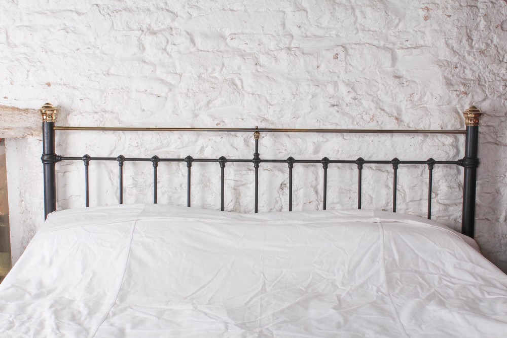 Handsome 6Ft super king size Edwardian black and brass bed View VI
