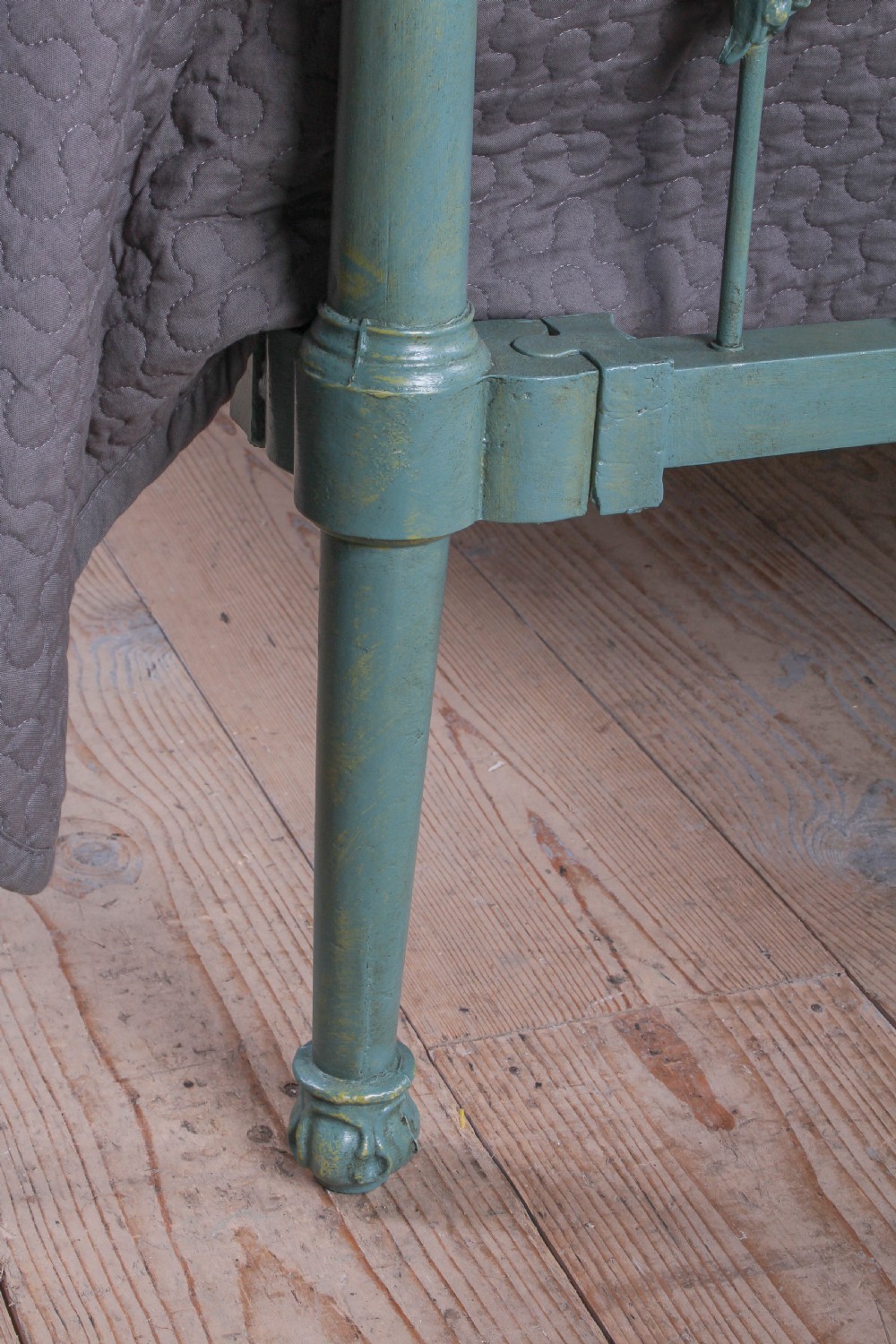 Absolutely lovely King size brass and iron bed by Winfield and Co View V