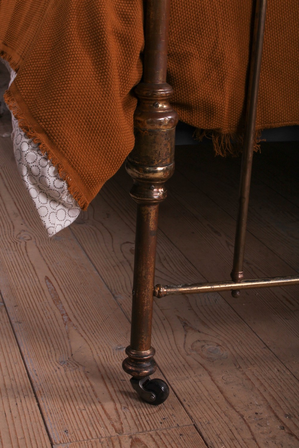 Lovely pair of simple all brass single beds (can be joined)  View VI