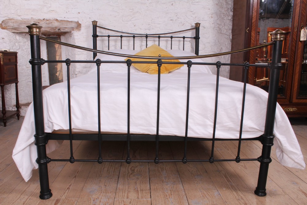 Classic Edwardian dip rail brass and black double bed View VI