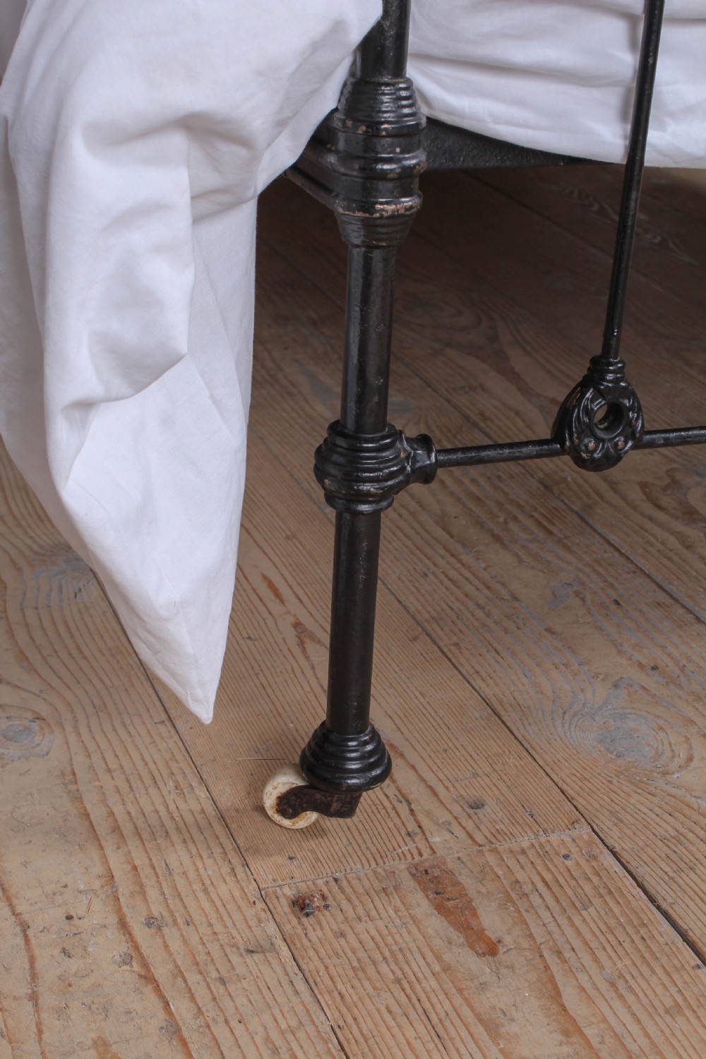 Lovely all original classic Victorian double bed View IV