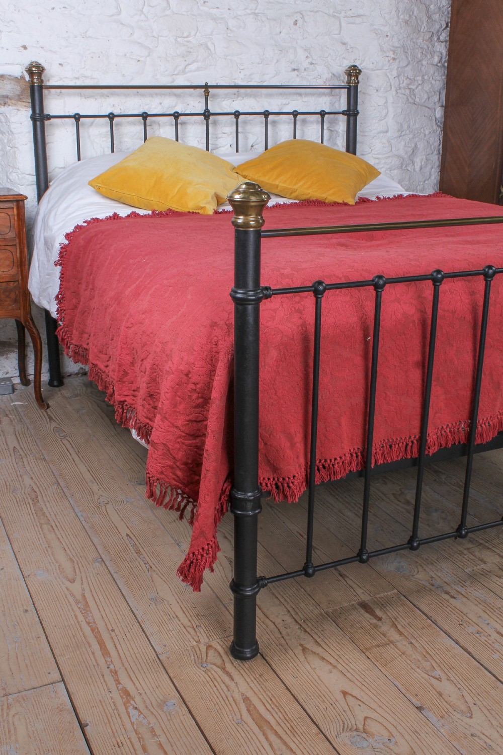 Classic brass and iron  Edwardian king size  bed View VI