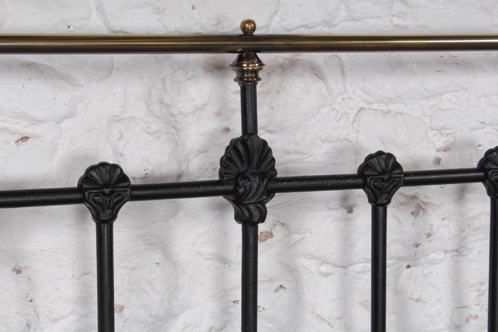 Super king size Victorian no end brass and iron bed View VI