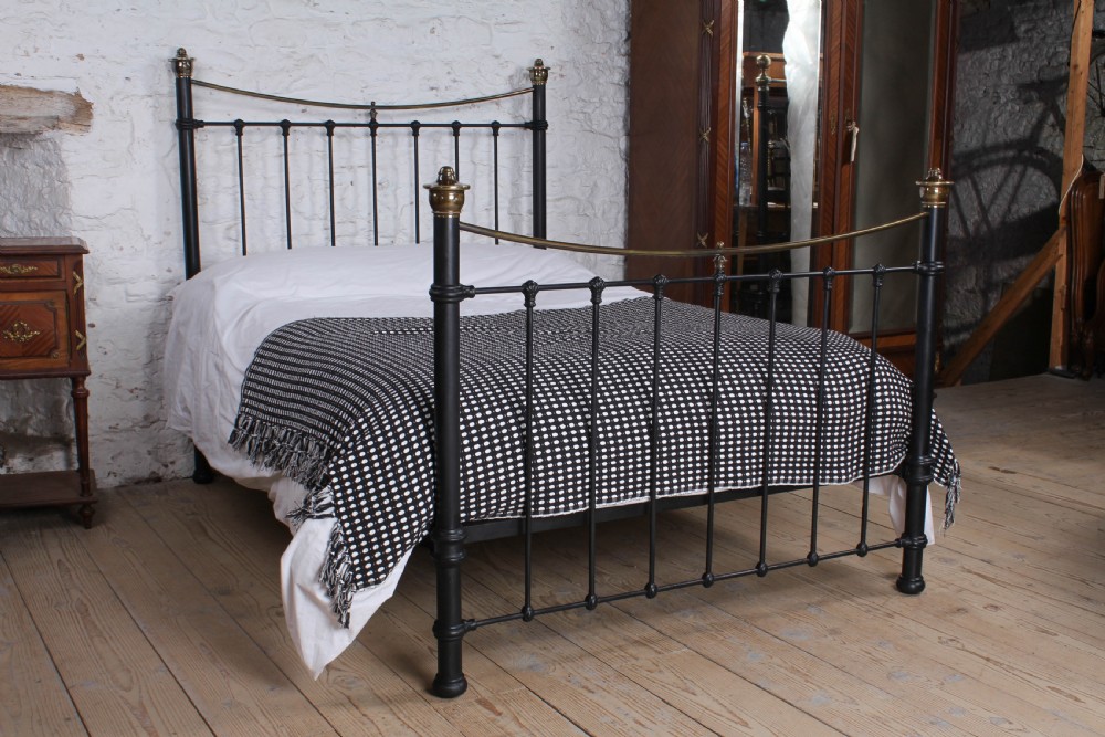 Classic Edwardian dip rail black and brass bed View II