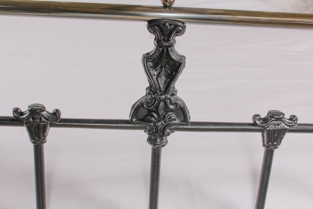 Traditional classic Victorian english 5ft king size brass and iron bed  View III