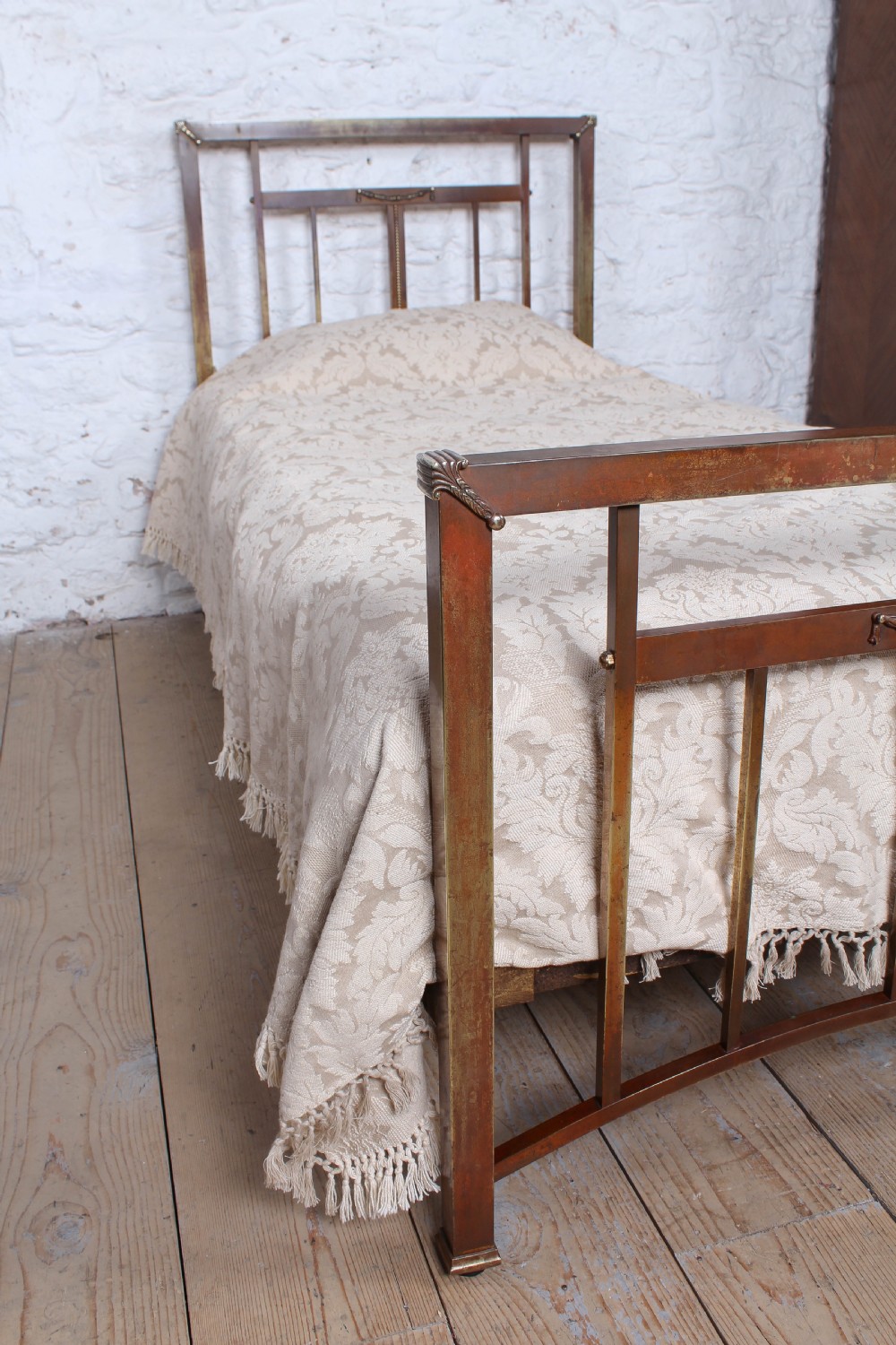 Attractive Victorian all brass single bed View VIII