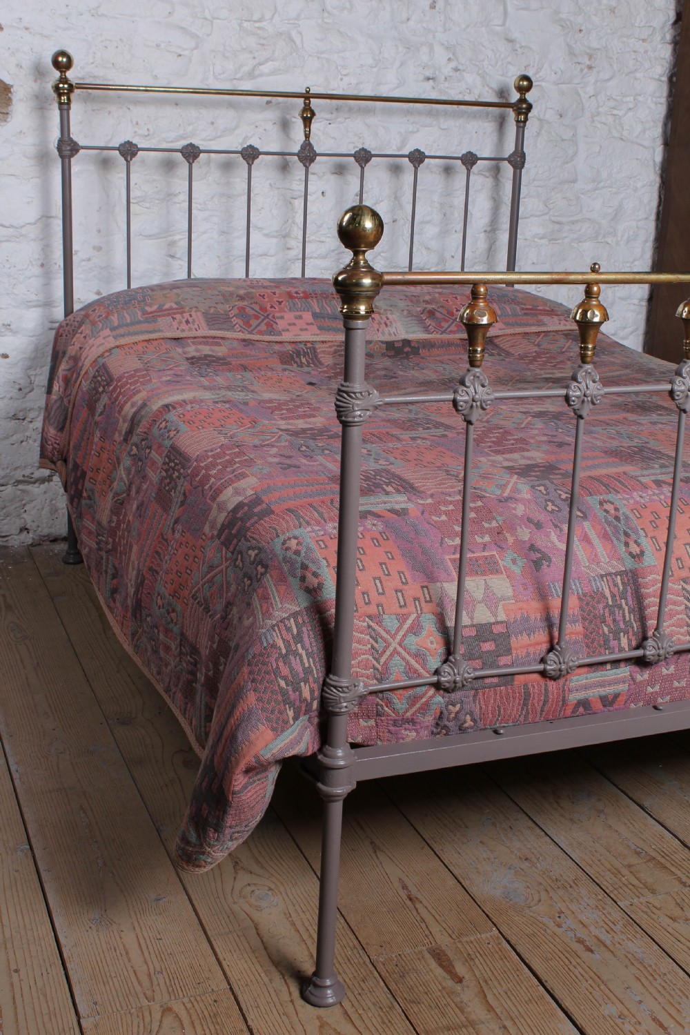Delightful Classic Straight Rail with Unique Spindle Detail  View III