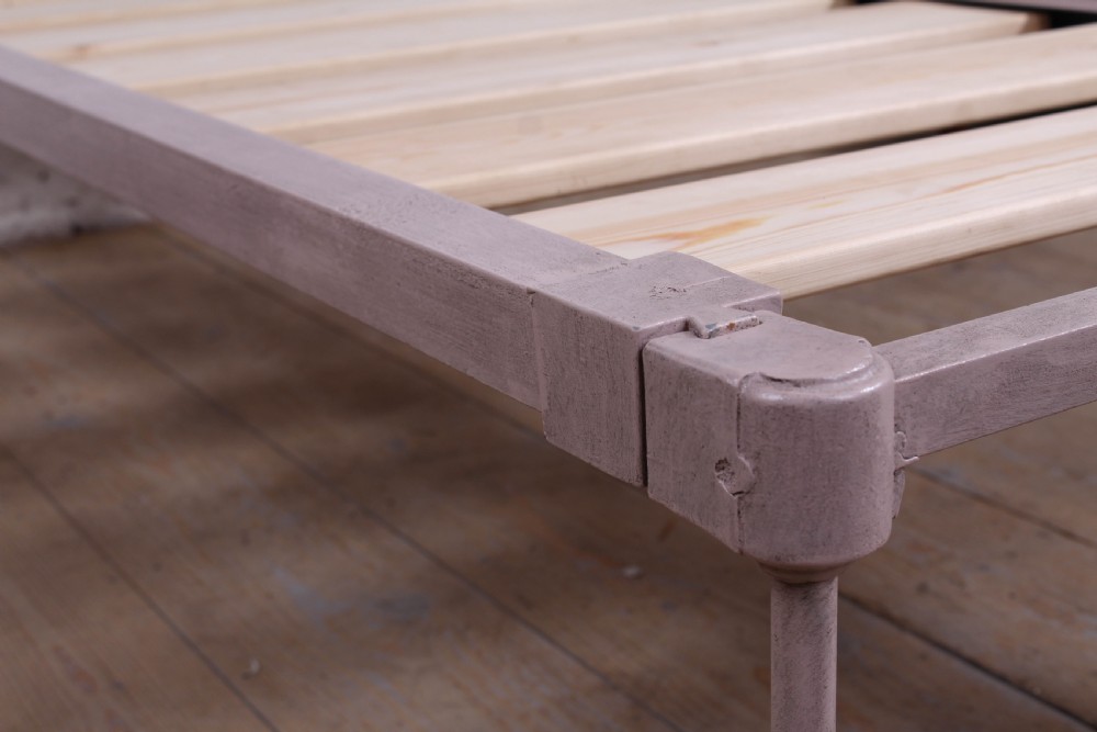 Very pretty forged iron small single bed View VIII