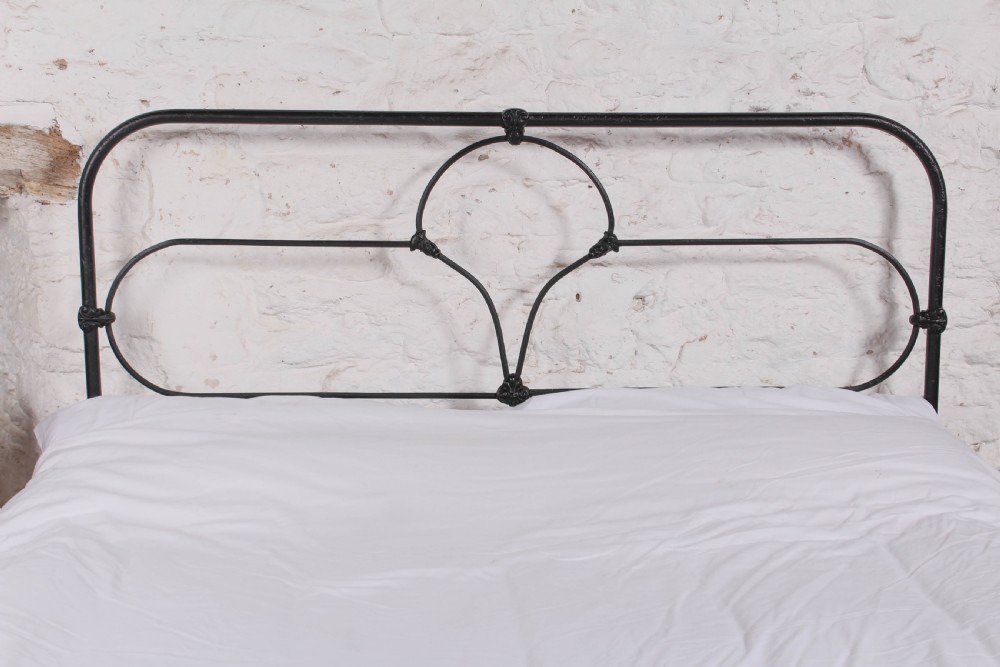 Pleasingly simple Irish 5' king size no end bed View II