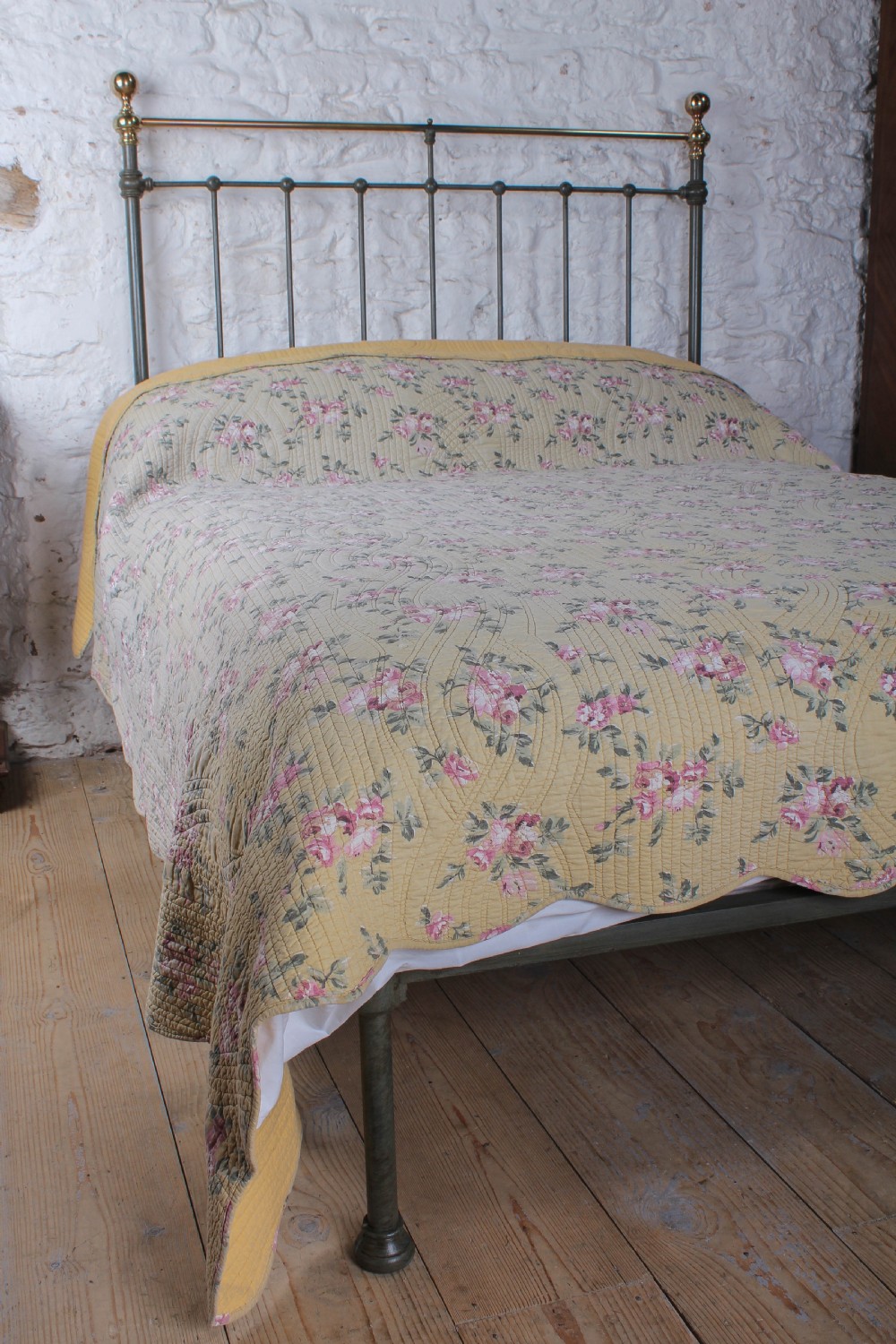 Classic Victorian aged green and brass no end double bed  View VI