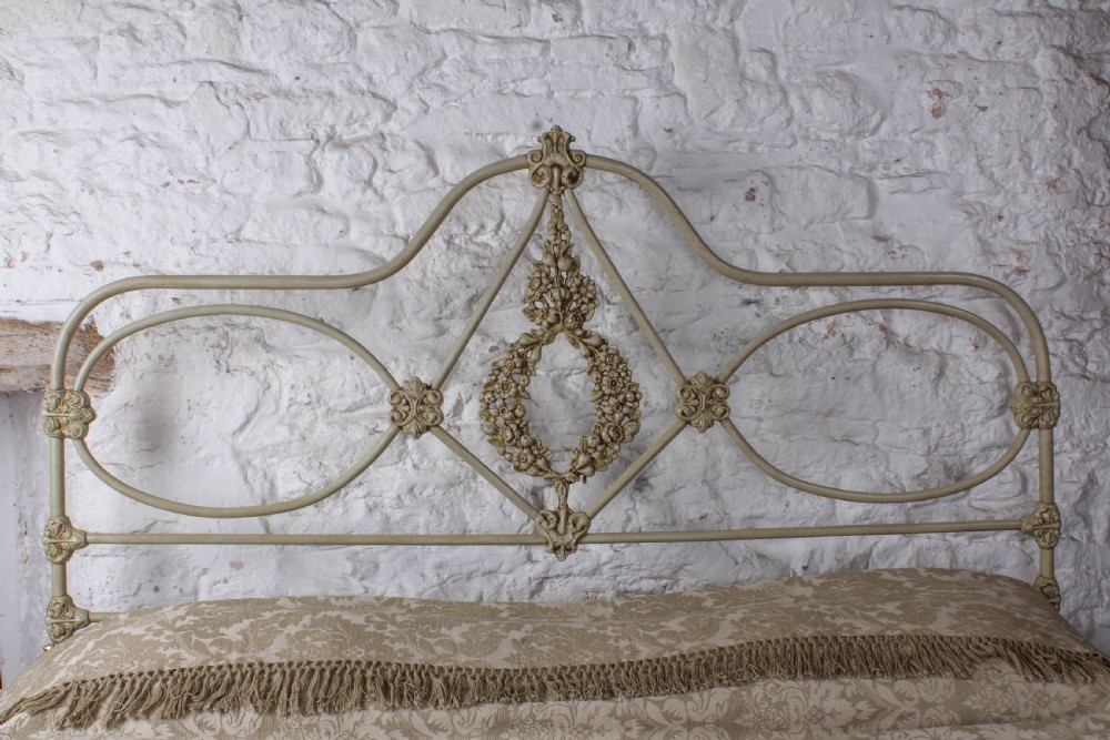Fabulous super king size all iron Victorian no end bed  View II