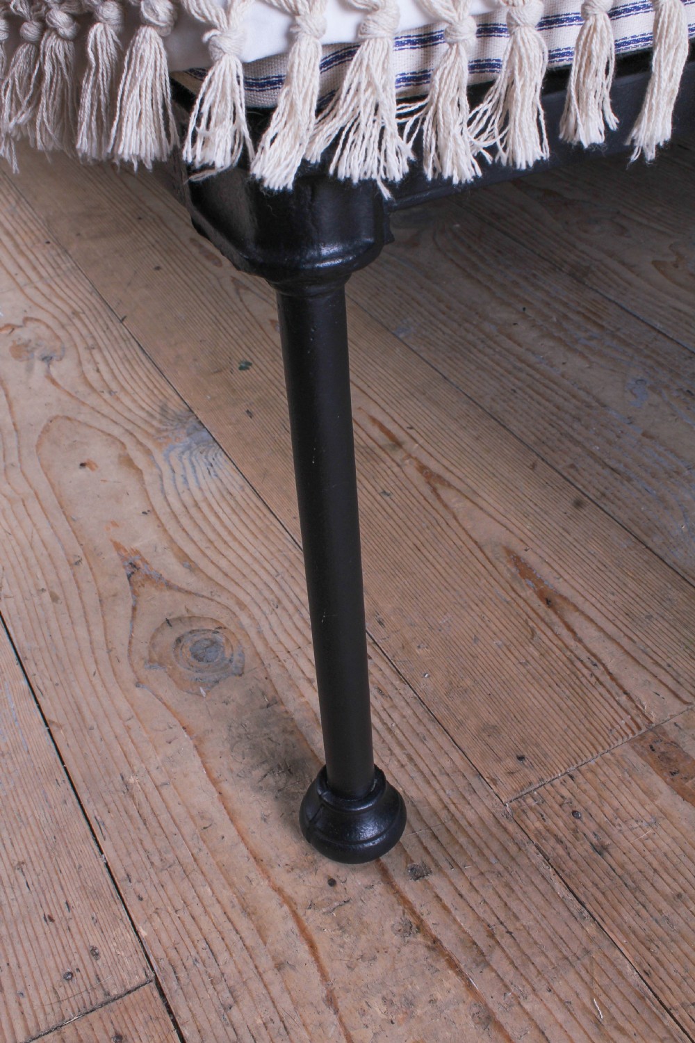 Black and aged brass Victorian no end king size bed View III