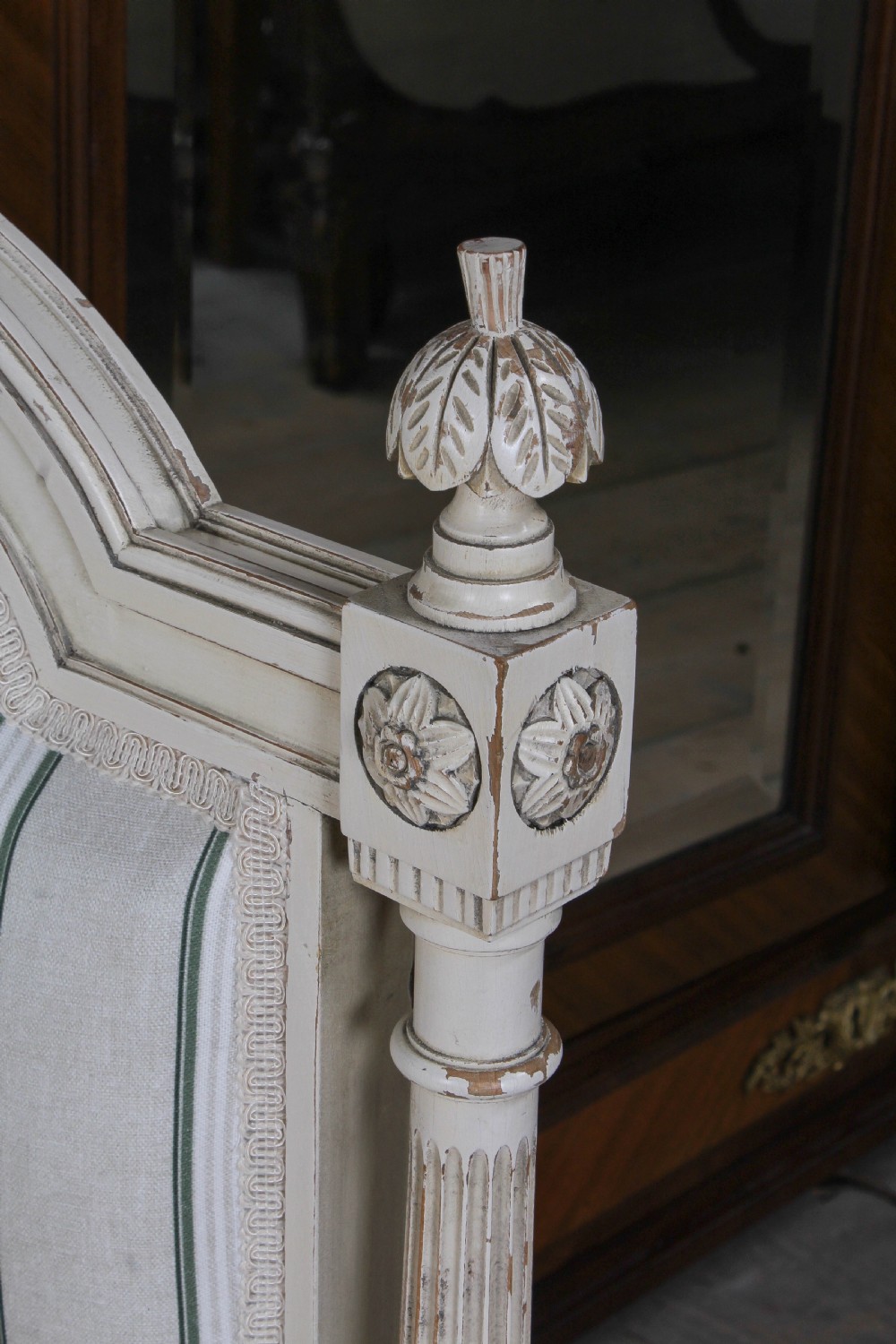 Lovely newly upholstered French day bed View III
