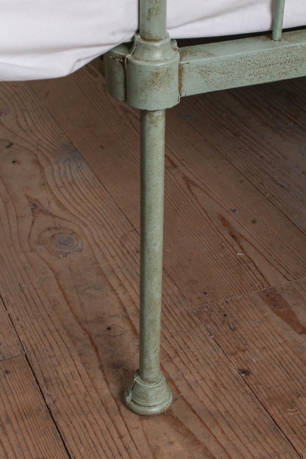 Charming Victorian Iron Kingsize English Bed with Brass Knobs. View IV