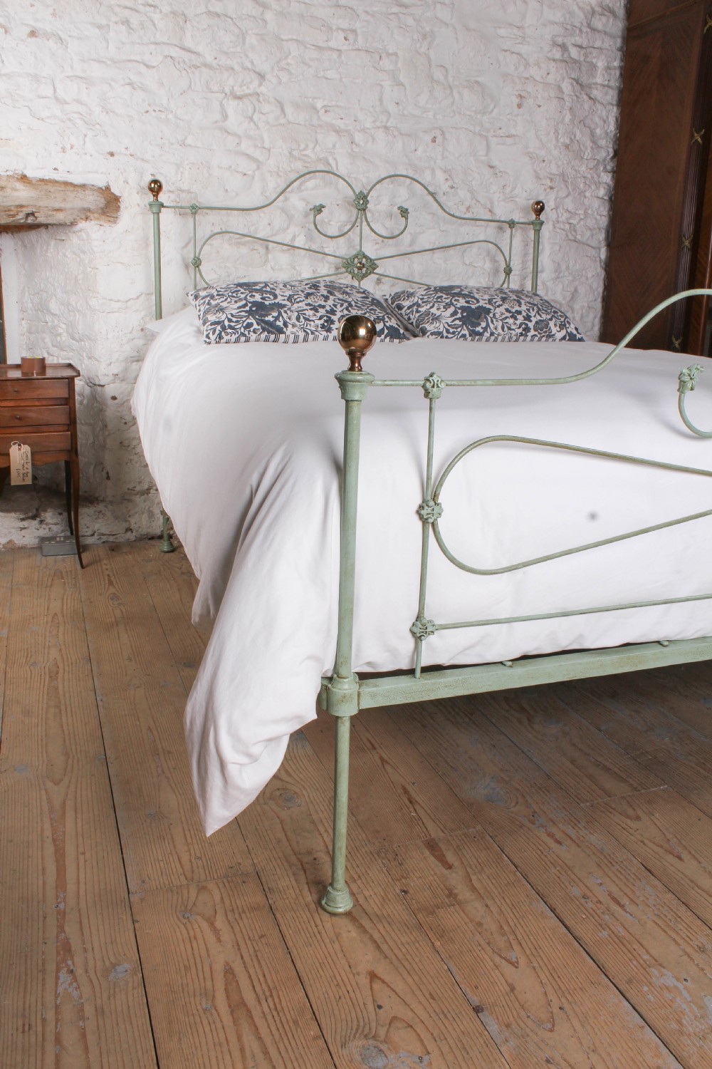 Charming Victorian Iron Kingsize English Bed with Brass Knobs. View VIII