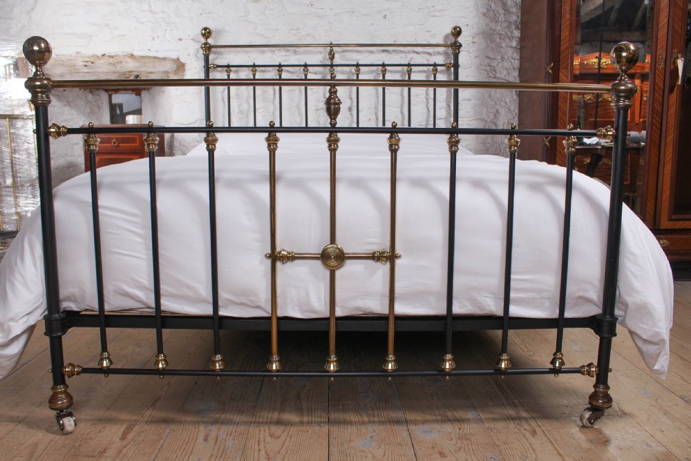 Individual Classic Victorian 5Ft brass and iron king size bed View VIII