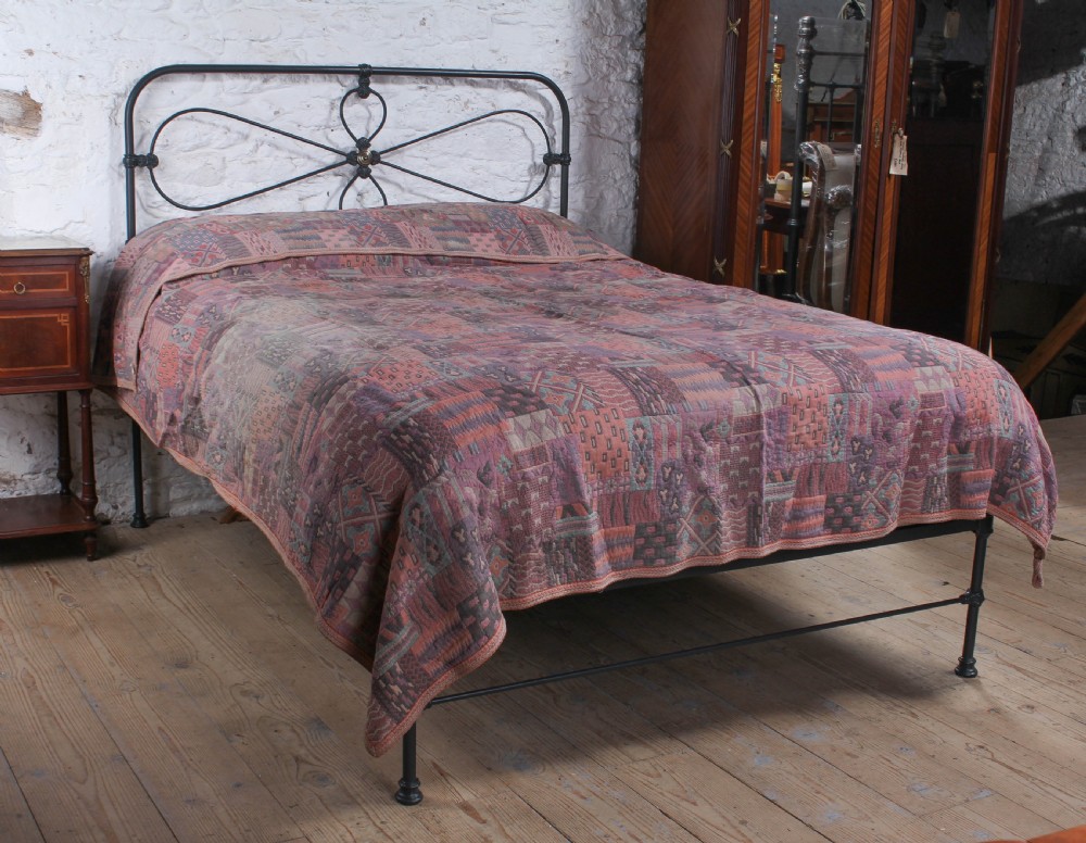 Pleasingly simple no end king size bed