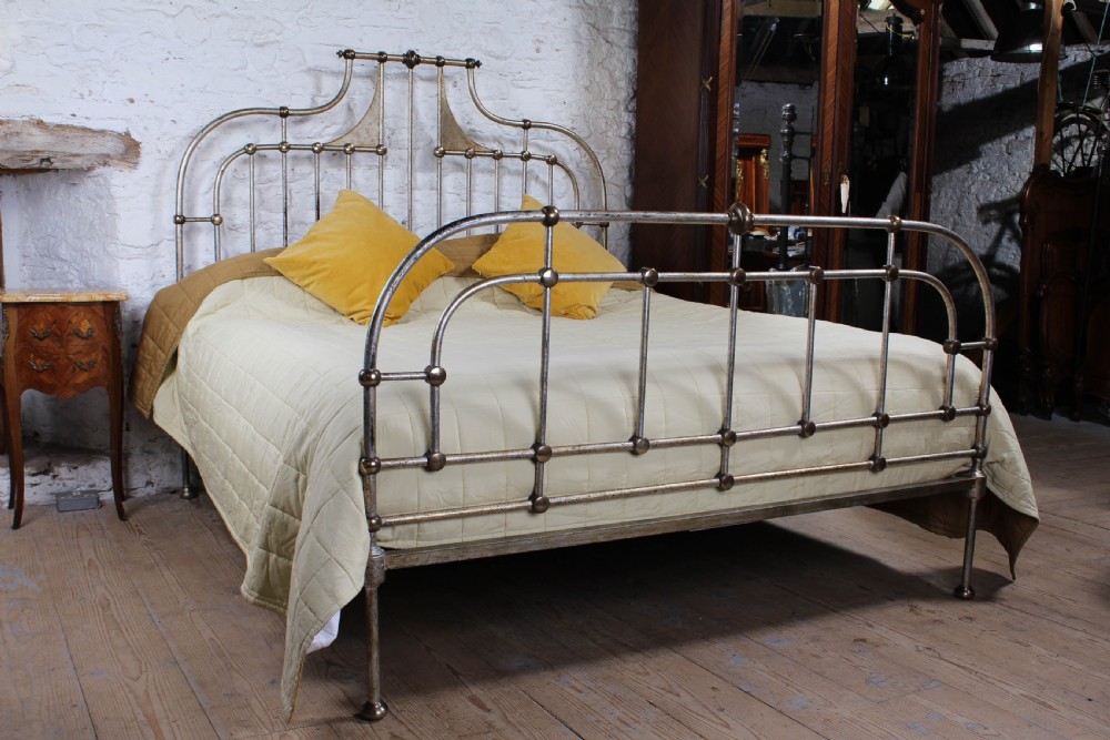 Fabulous Italian super king size silvered iron and brass bed  View IX