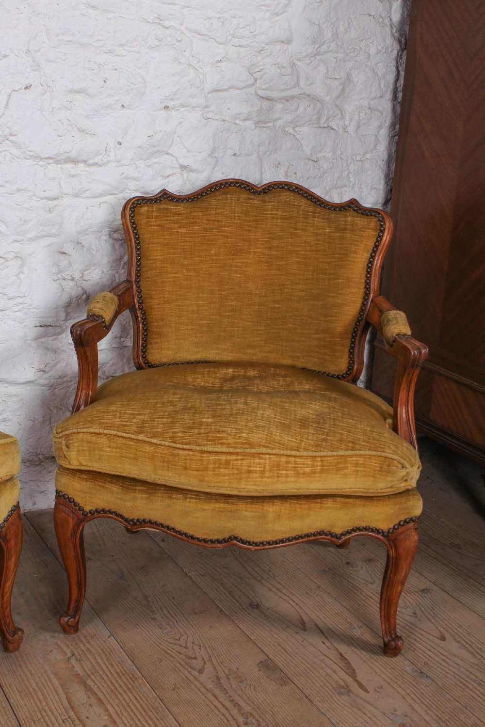 Pretty pair of French chairs in gold velvet View IV