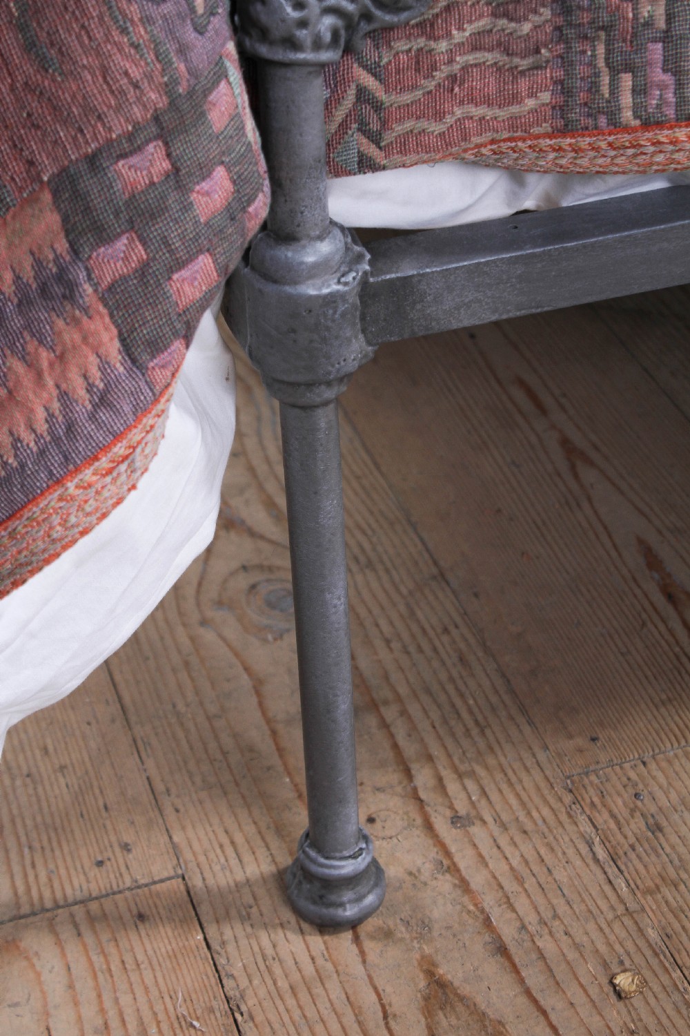 Pleasing all iron Irish king size bed View VI