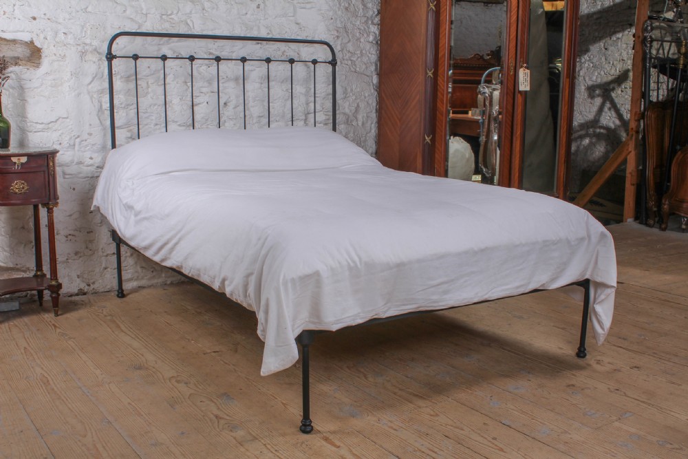 Simply pleasing French all iron no end double bed