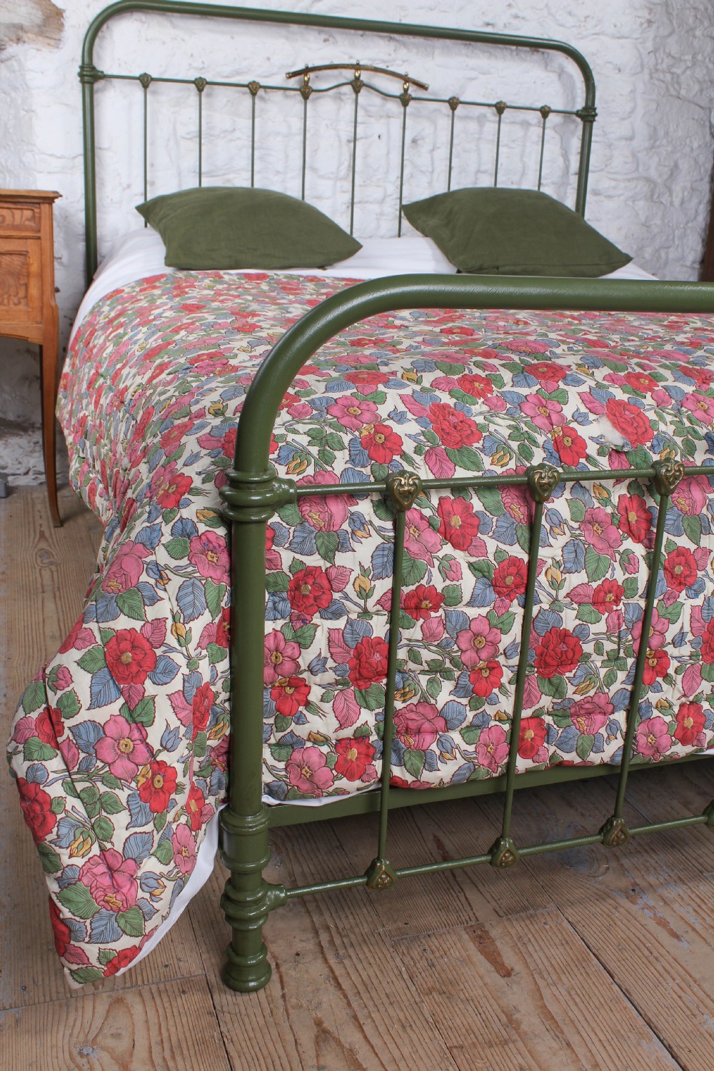 Pretty green iron and brass French king size bed View VII