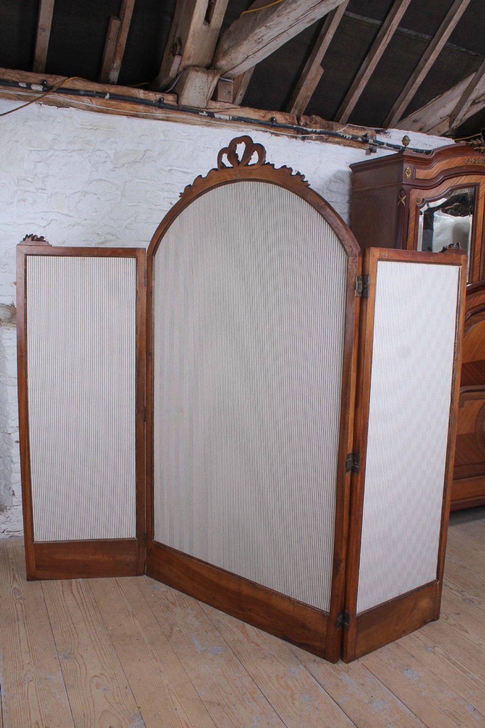 Beautiful rare carved French walnut screen View II