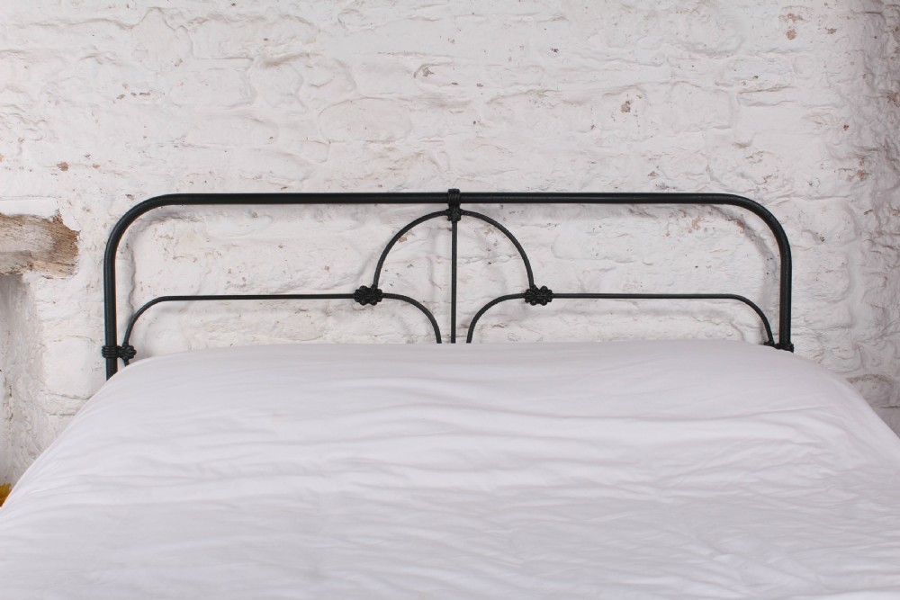 Irish all iron Obsidian green king size no end bed  View II