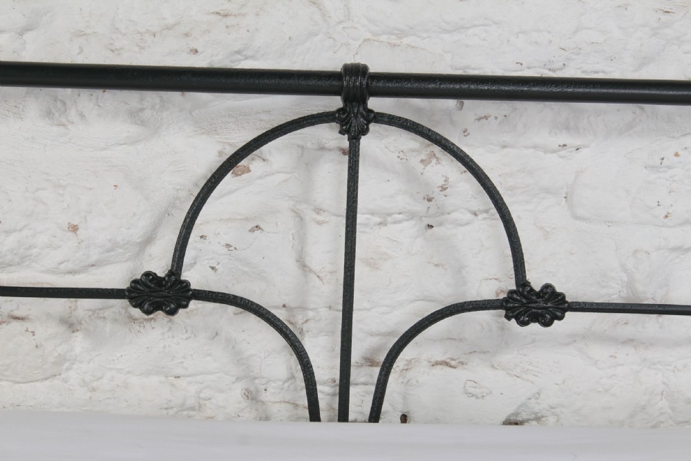 Irish all iron Obsidian green king size no end bed  View IV