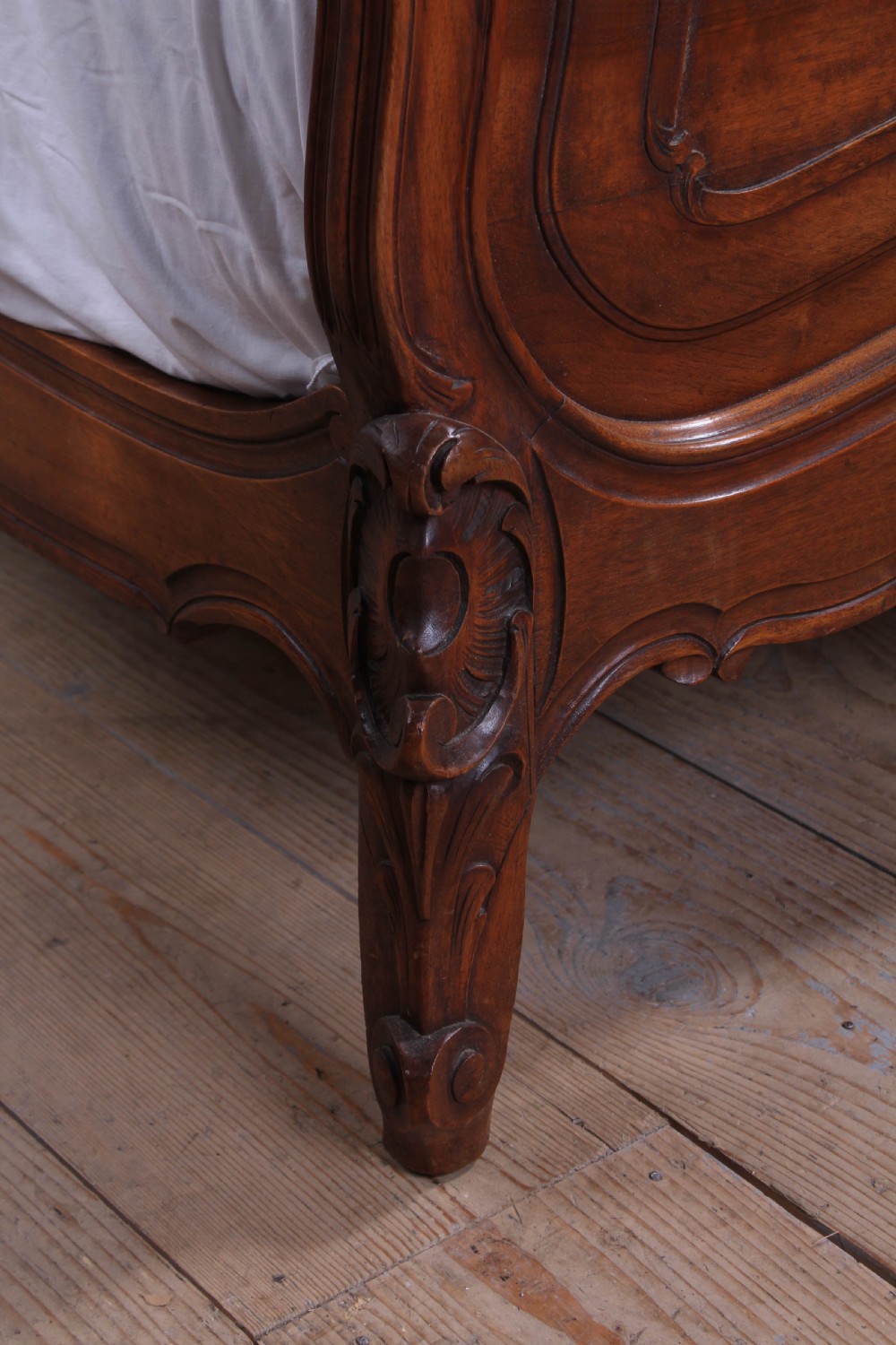Fabulous quality Louis XV style walnut single bed View V