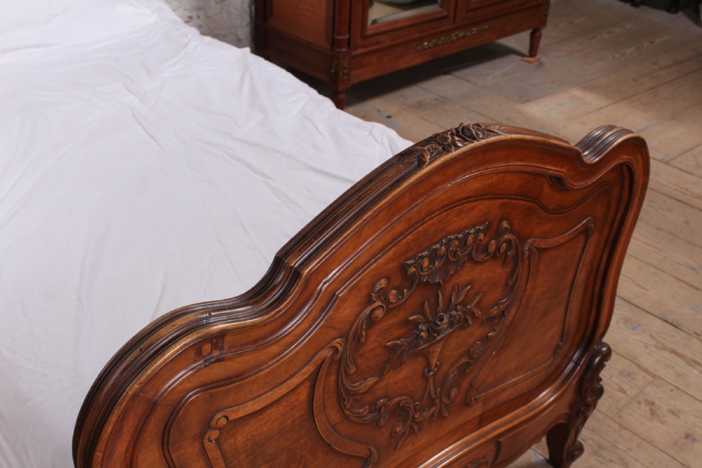 Fabulous quality Louis XV style walnut single bed View VII