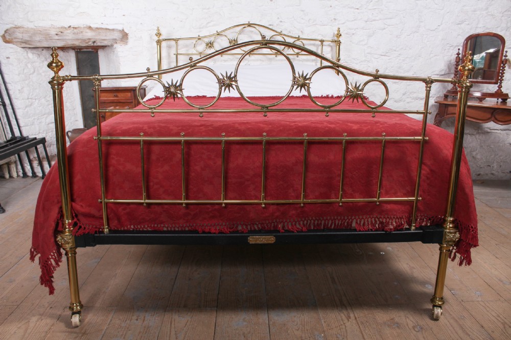 Exquisite elegant Winfield pretty all brass king size bed  View II