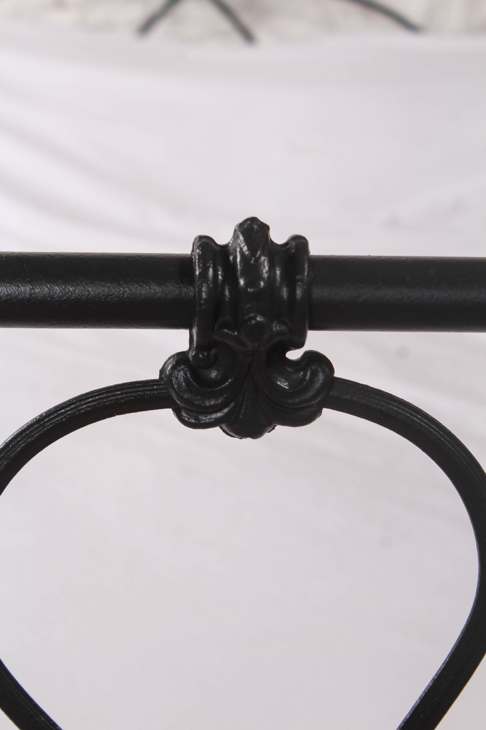 Charming iron cottage style double bed View VI