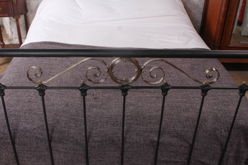 Alluring French black and brass double bed View IV
