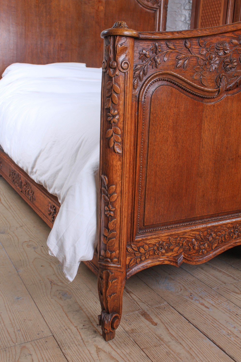 Fabulously carved oak king size French marriage bed View VII
