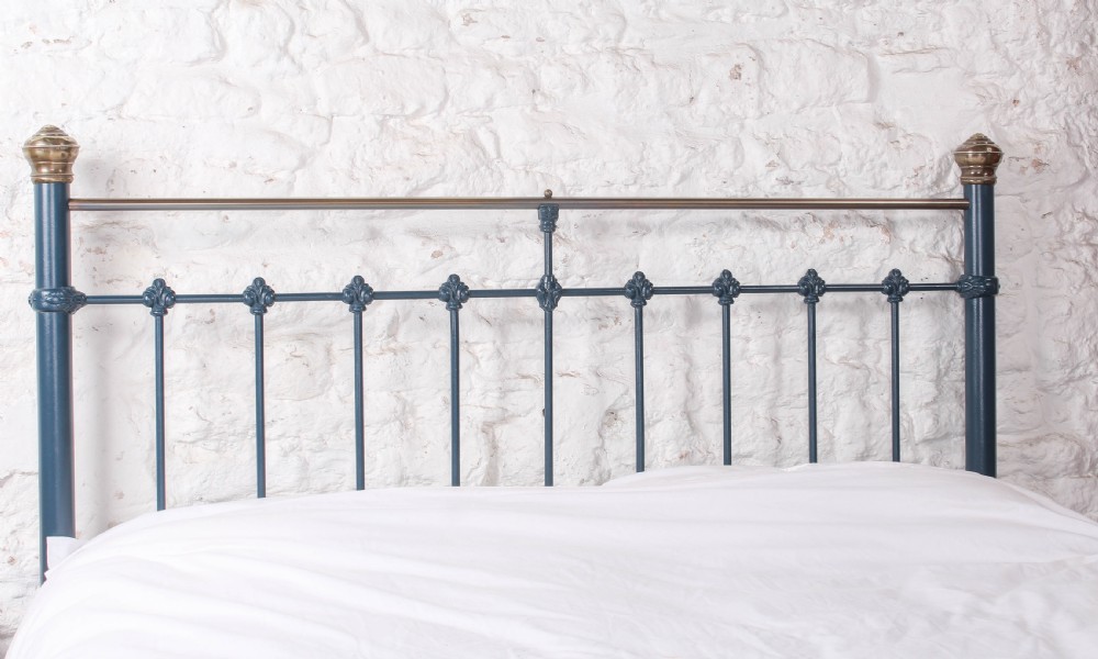Unique classic Victorian Brass and Iron King Size Bed View VIII