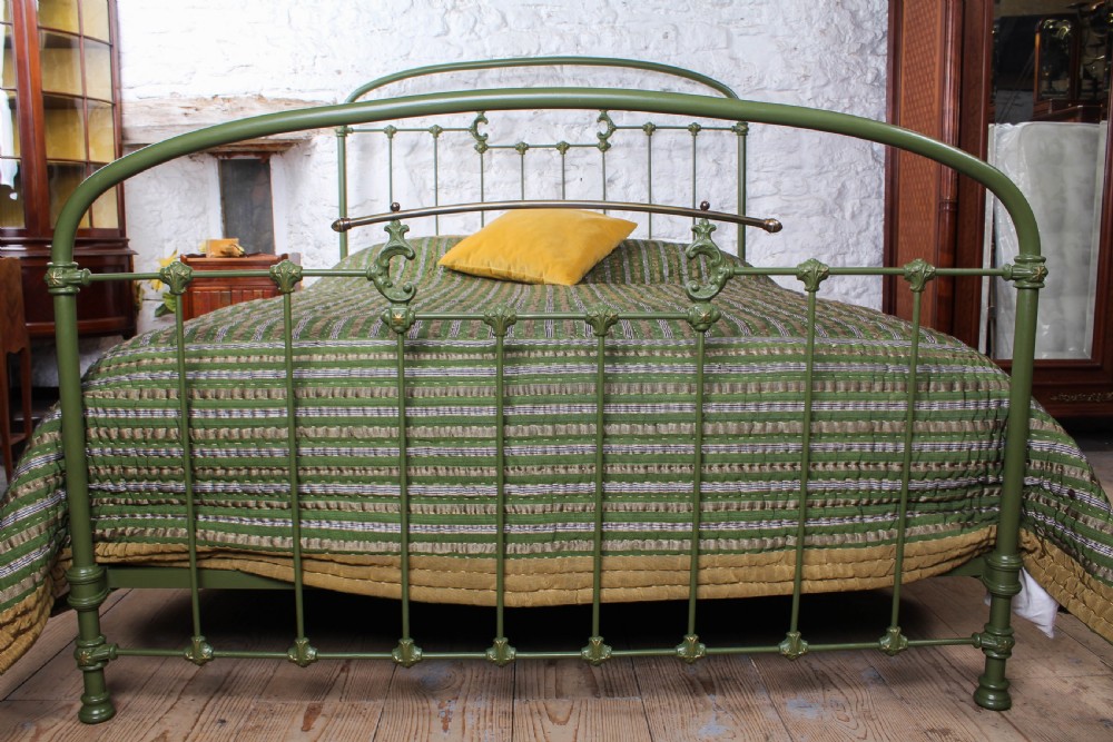 Pretty green iron French king size bed  View IV