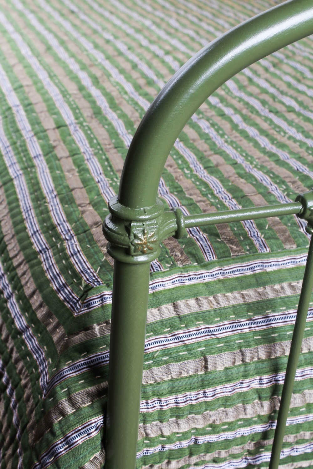 Pretty green iron French king size bed  View VI