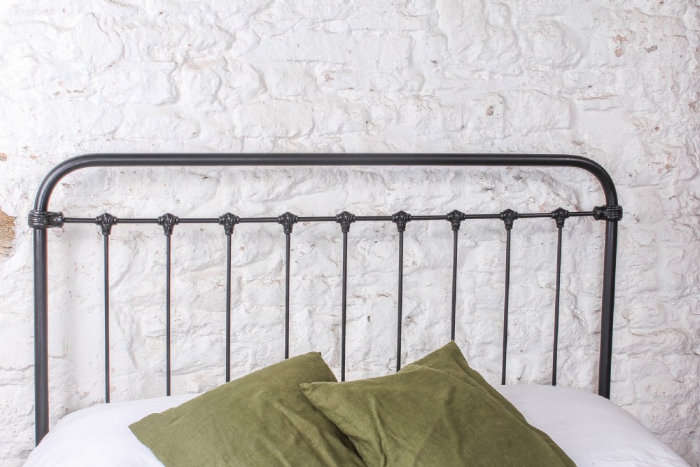 Handsome simple French king size no end bed View II