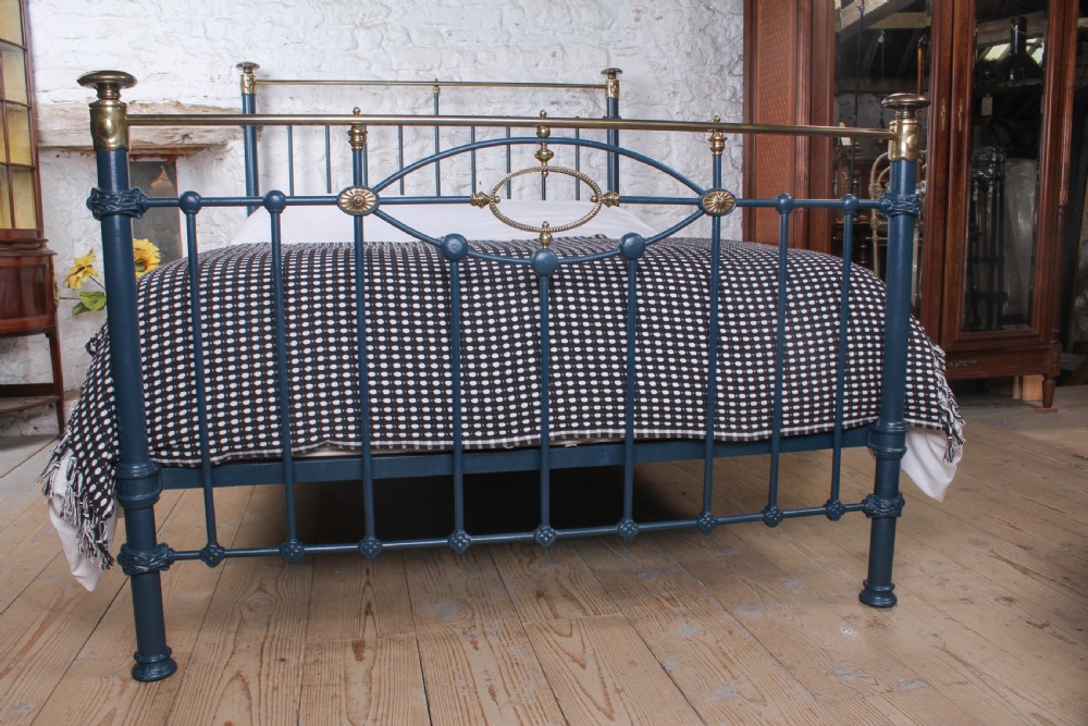 Captivating Victorian brass and iron king size  bed in Hague blue View VI