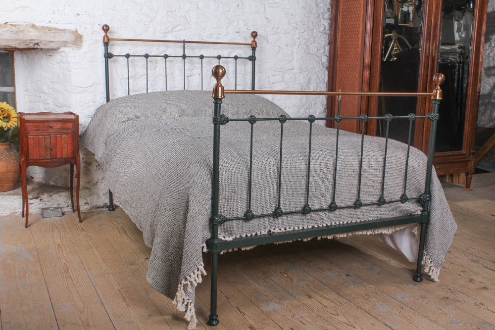 Pretty queen size green and brass Victorian bed 