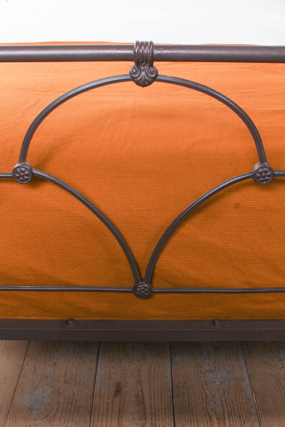 Pleasingly simple all iron Irish king size bed View VI