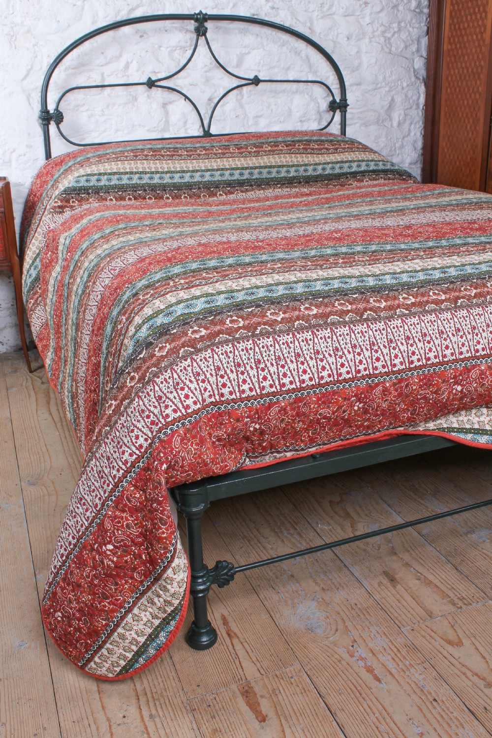 Attractive simple Irish all iron no end double bed View V